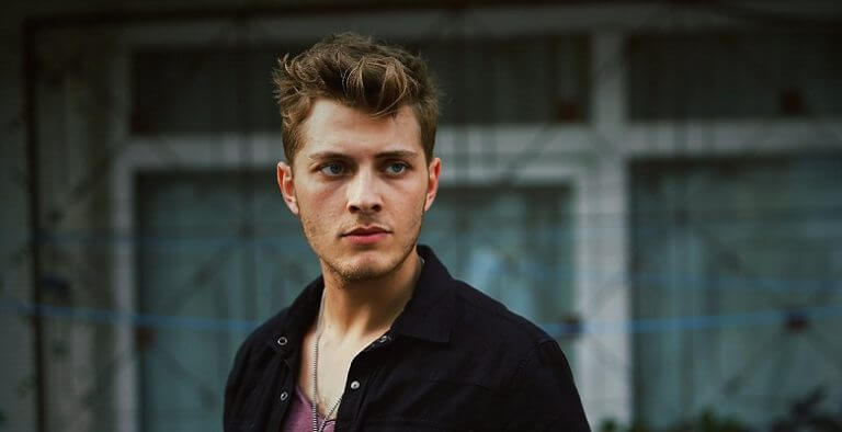 Burak Tozkoparan kimdir