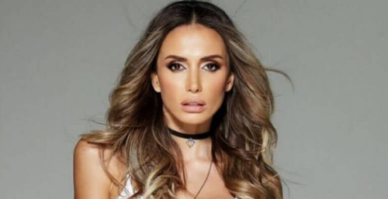 Emina Jahovic, Mustafa dostum!