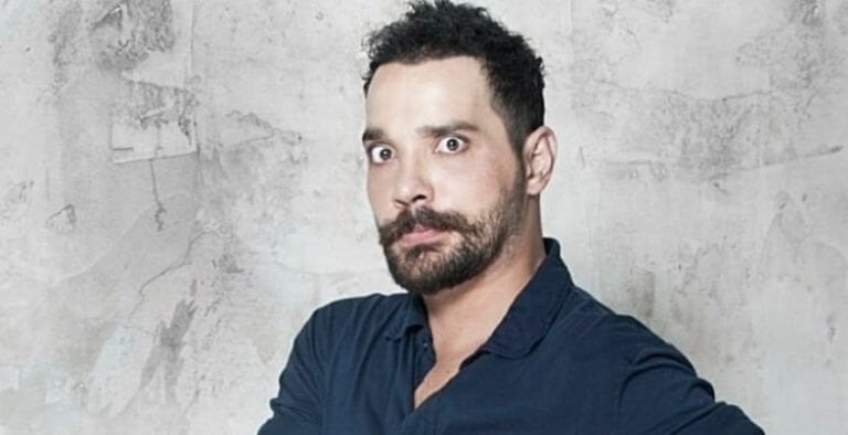 Oğuzhan Uğur kimdir?