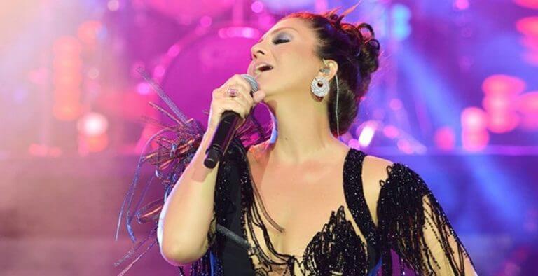 “Tarkan dünyanın en yakışıklı babası”