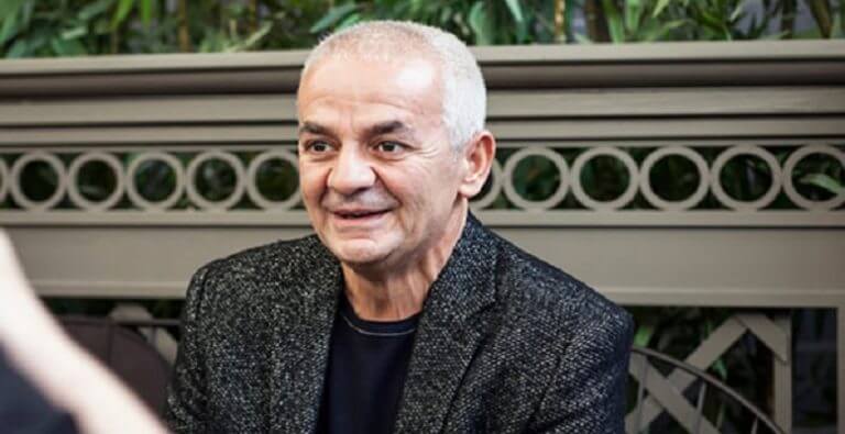 Zafer Algöz Kimdir?