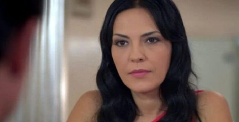 Yeşim Salkım: Adım attığım yerde deve kesilirdi