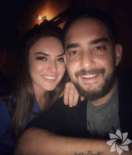 Ezgi Mola Enis Arıkan