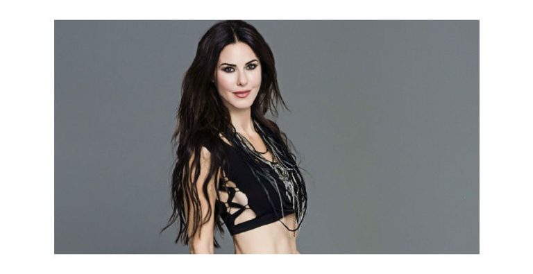 Deren Talu’nun Annesi Defne Samyeli İçin”Anneye Nispet Pozu” Dedirten Paylaşımı !