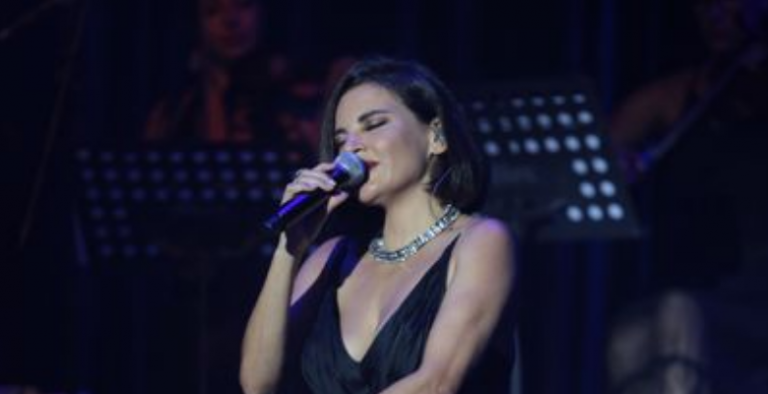 Göksel her yerde çıkmaktan memnun!