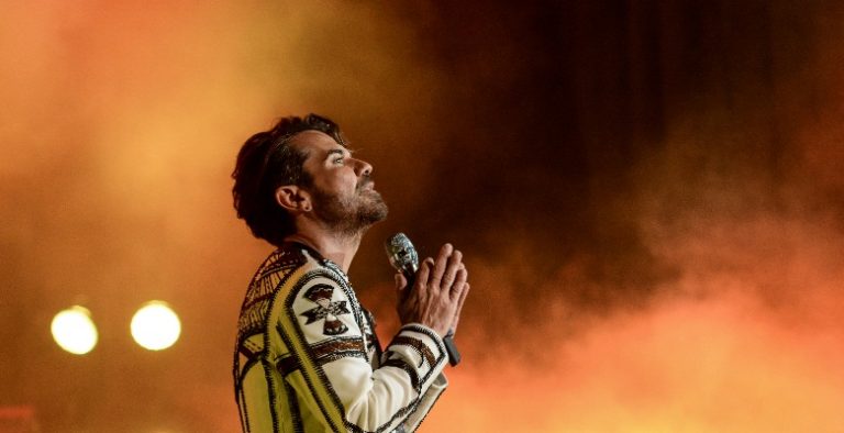 Kenan Doğulu Harbiye konseri ile büyüledi