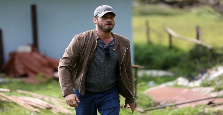 Kıvanç Tatlıtuğ’dan Ters Köşe!