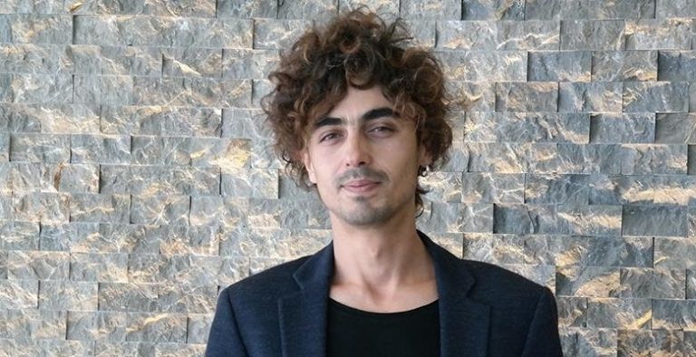 Mark Eliyahu “Müziğim ruhsal bir yolculuğu anlatıyor”