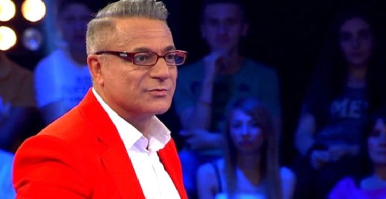 Mehmet Ali Erbil kızlarla yakalandı