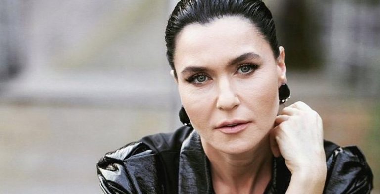 Şevval Sam gözyaşlarını tutamadı!