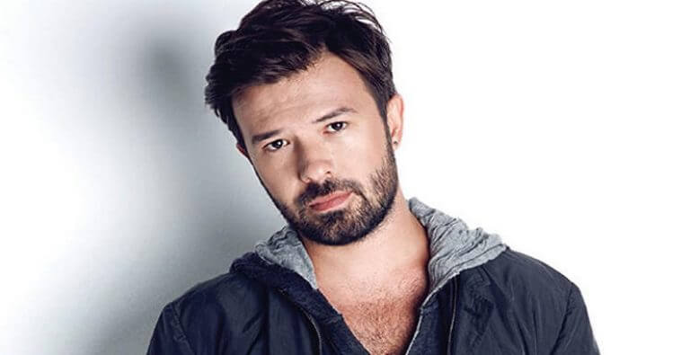 Şarkıcı Yalın’dan Amerika Macerası!