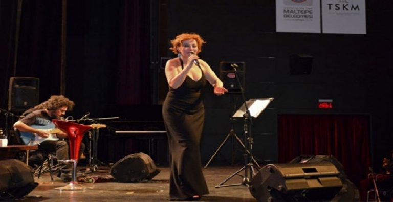 Zuhal Olcay’a Doğum Günü Sürprizi