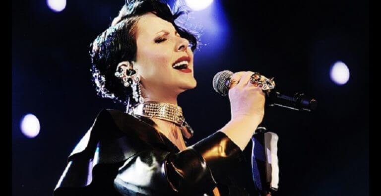 Şebnem Ferah Kimdir?