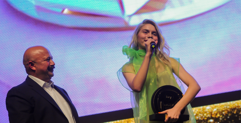 Aleyna Tilki’ye Ödül Yağdı!