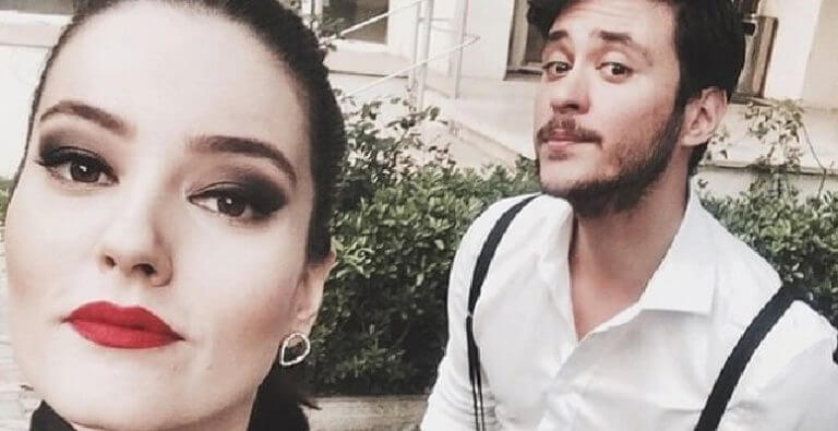 Anıl Altan askere gitti! Pelin Akil Altan, eşini birliğine böyle teslim etti…