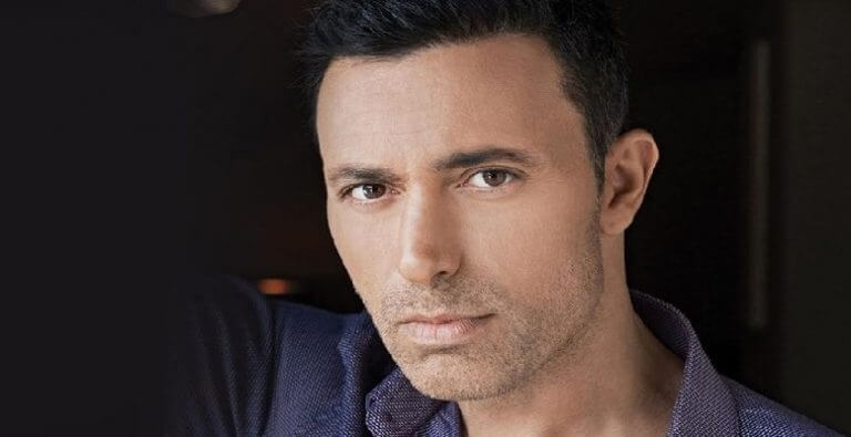 Mustafa Sandal kimdir?