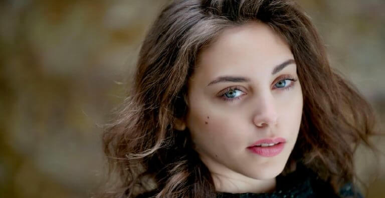 Öykü Karayel Hayranlarına Müjdeli Haber!