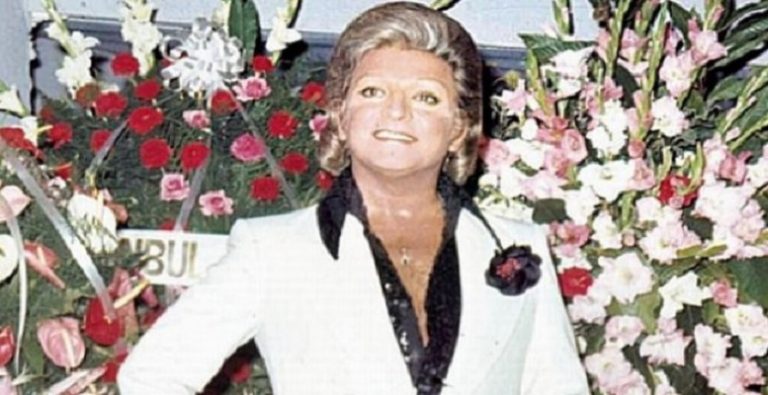 Zeki Müren, Ölümünün 22. Yıl Dönümünde Anıldı!