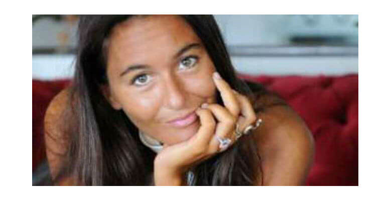 Eda-Taspinarin-Okuldan-Atilma-Hikayesini-Duyan-sasip-Kaliyor