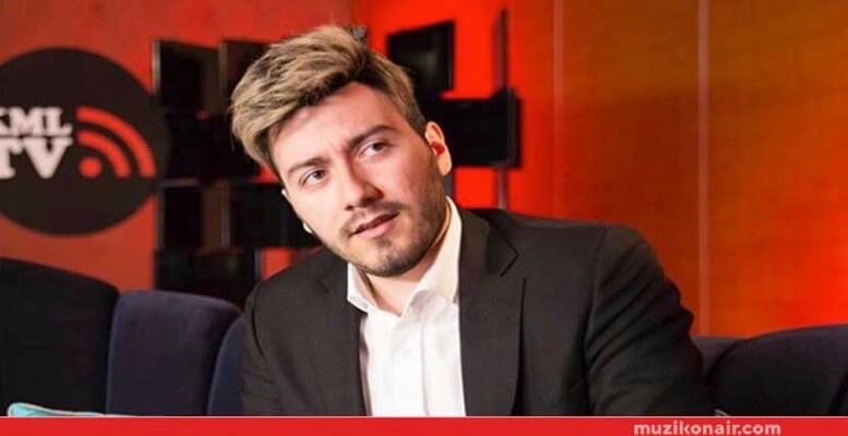 Amcasına Hakaret Eden Enes Batur Özür Diledi