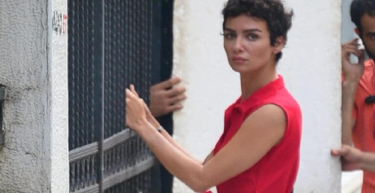 Birce Akalay Ağlama Anne