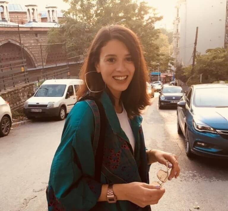 Buçe Buse Kahraman-kimdir