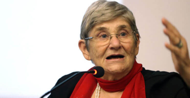 canan-karatay-veganlara-savas-acti