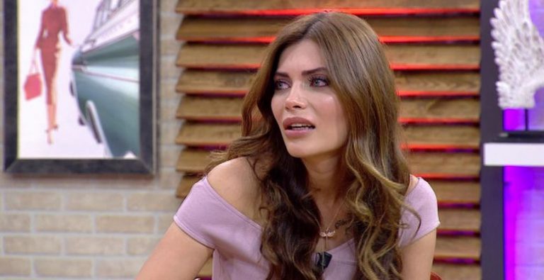 ceren-hindistan-hakim-karsisinda