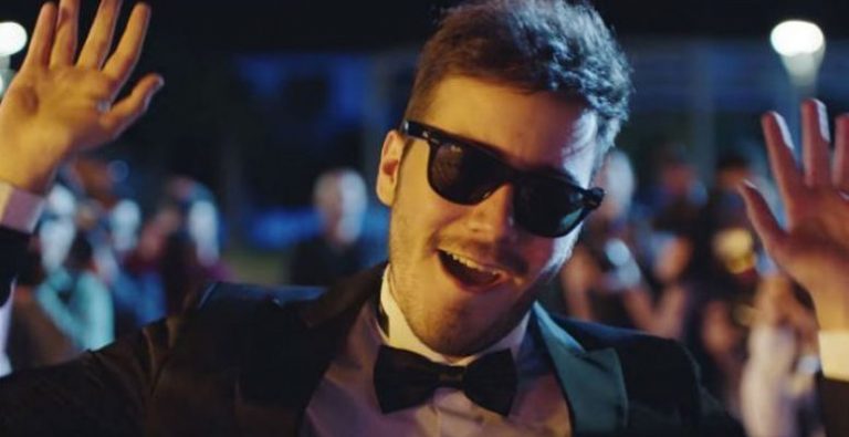 Enes Batur Ters Köşe Yaptı!