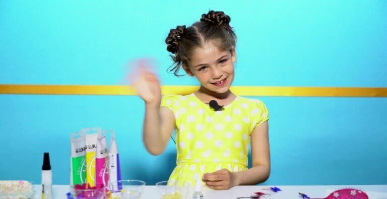 İsabella Damla Güvenilir annesini umreye uğurladı