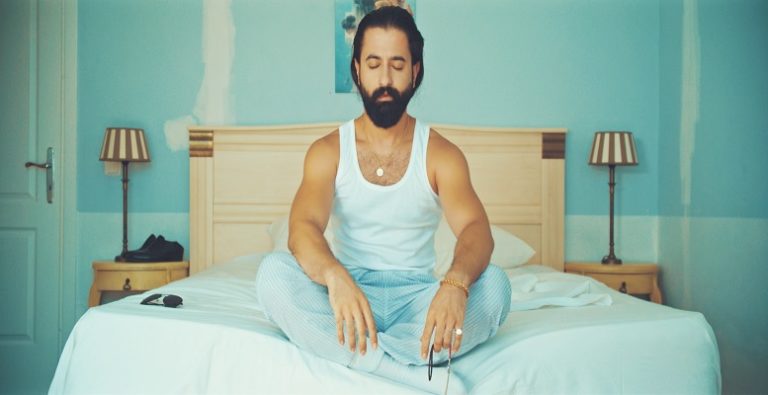 Koray Avcı’dan Film Gibi Klip!