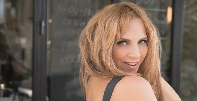 Sertab Erener: Aşkın içini boşalttılar