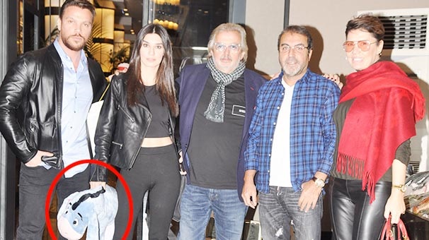 Sinan Akçıl Burcu Kıratlı'ya eşek