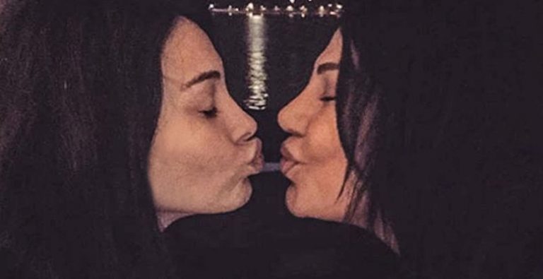 tuvana-turkay-ayaginida-operim-dudaginida