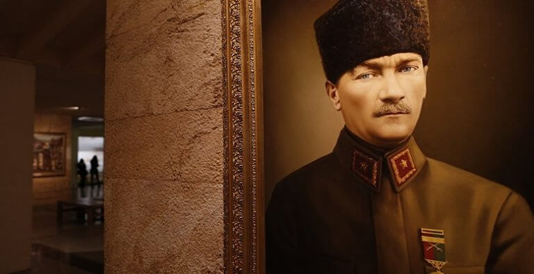 Ata’ya Saygı Zinciri!