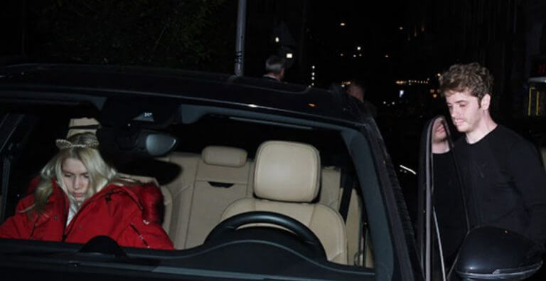 Aleyna Tilki Genç Bir erkekle Görüntülendi!