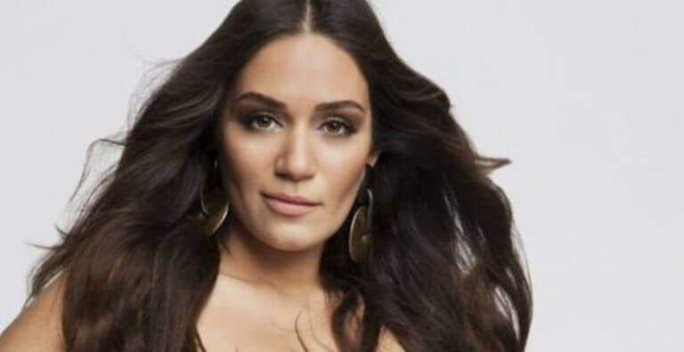 deniz-sezonu-bitti-derken-ozge-borak-bikinili-yakalandi