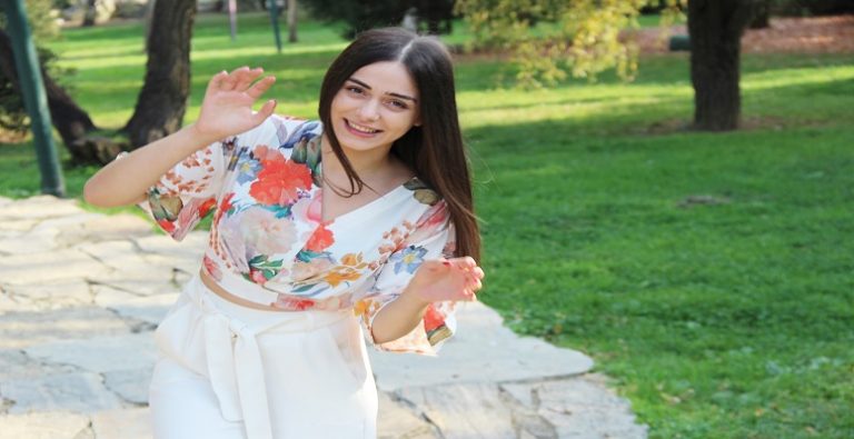 Kalbimdeki Deniz’in Melissa’sı Gözünü Zirveye Dikti!