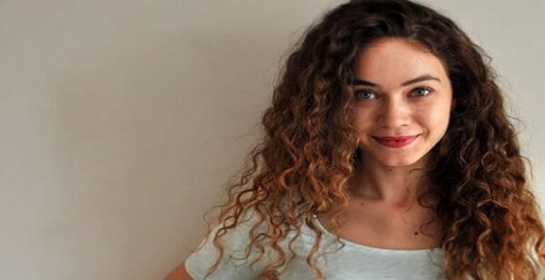 Çağla Özavcı Kimdir?