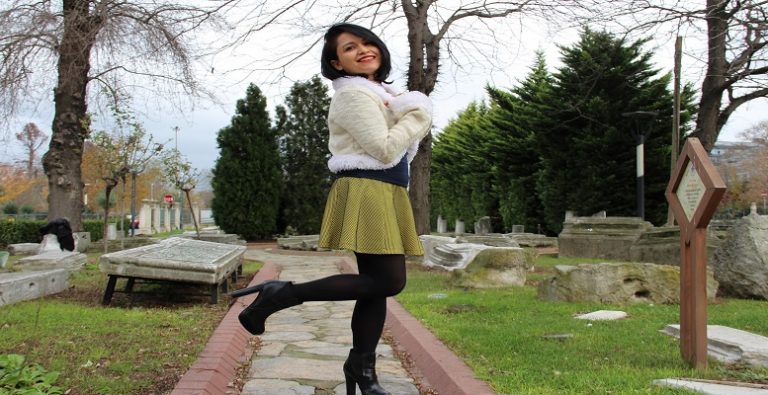 Deniz Gül Demirbilek “Oyunculuk Kendimle Yüzleştiriyor”