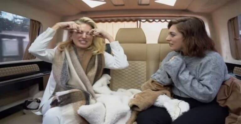 Burcu Esmersoy Yıllar Sonra Ezgi Mola’ya İtiraf Etti!