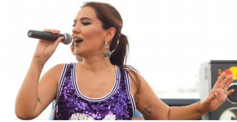 Demet Akalın Yılın İlk Konseri İle Hayranlarını Coşturdu!