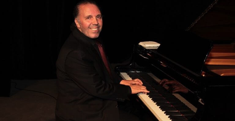 Fatih Erkoç Kimdir?