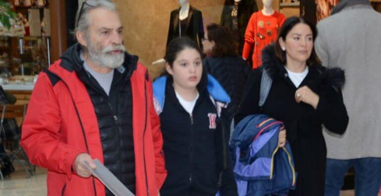 Haluk Bilginer, Aşkın Nur Yengi ve Kızları Yemekte Görüntülendi!