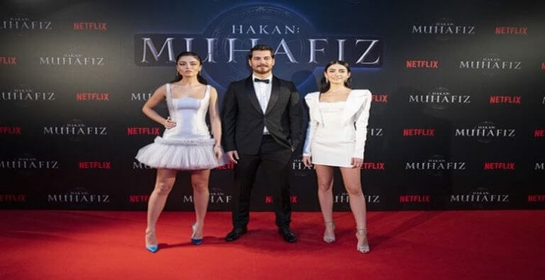 Ayça Ayşin Turan, Çağatay Ulusoy’la Sevişme Sahneleri Hakkında İlk Kez Konuştu!