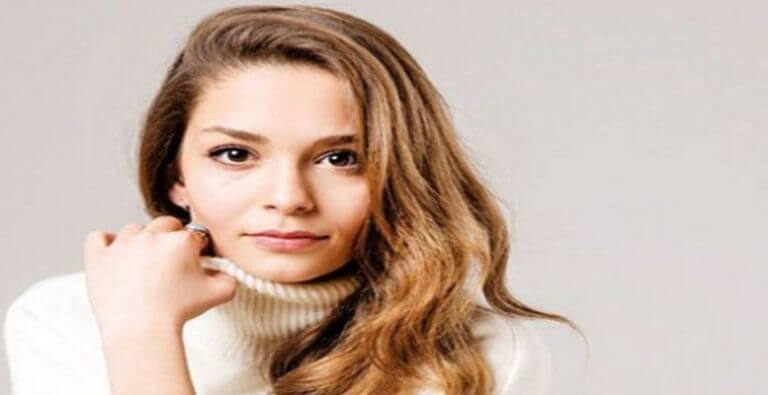 Selin Işık Kimdir?