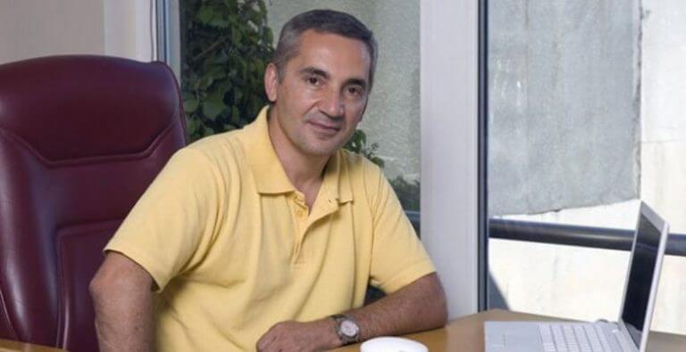 Şükrü Avşar Kimdir?