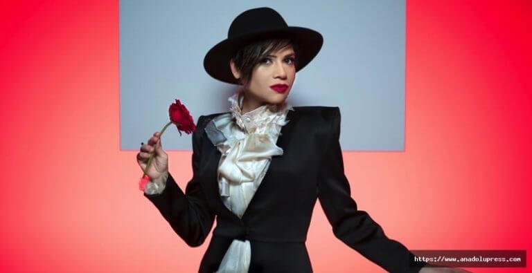 Tekmeyle Değil, Kelimelerle Dayak Yedim!