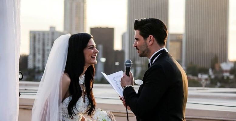 Almeda Abazi'den hamilelik