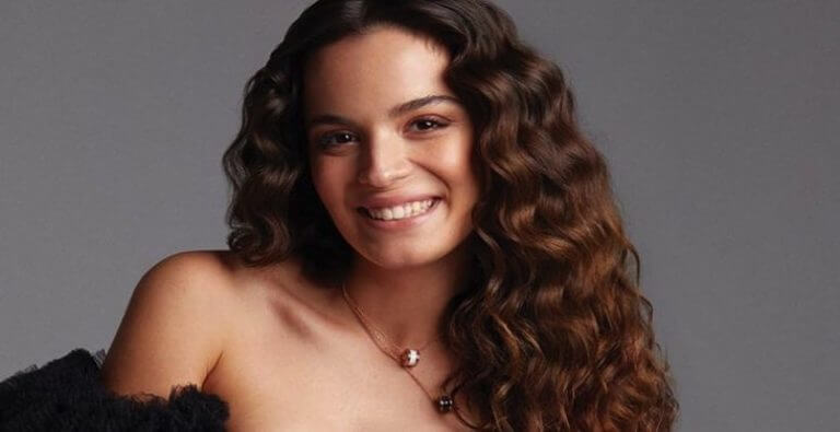 Çıplak Halde Arp ve Piyano Çalmam İstendi!